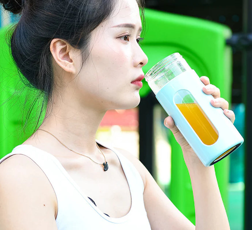 Portable USB Rechargeable Electric Blender - Mini Fruit and Vegetable Juicer for Smoothies and Kitchen Use